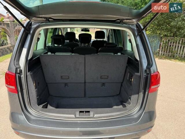 Серый Фольксваген Шаран, объемом двигателя 2 л и пробегом 203 тыс. км за 15200 $, фото 10 на Automoto.ua