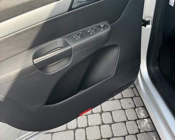 Фольксваген Шаран 2013 в Черновцах на Automoto.ua Серый Фольксваген Шаран, объемом двигателя 2 л и пробегом 238 тыс. км за 17000 $, фото 9 на Automoto.ua