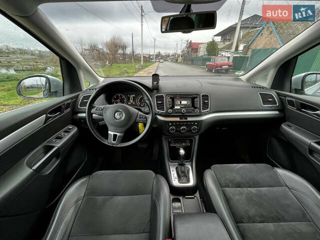 Серый Фольксваген Шаран, объемом двигателя 2 л и пробегом 180 тыс. км за 14750 $, фото 19 на Automoto.ua