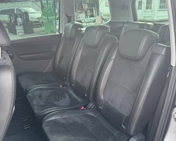 Фольксваген Шаран 2013 в Черновцах на Automoto.ua Серый Фольксваген Шаран, объемом двигателя 2 л и пробегом 238 тыс. км за 17000 $, фото 18 на Automoto.ua