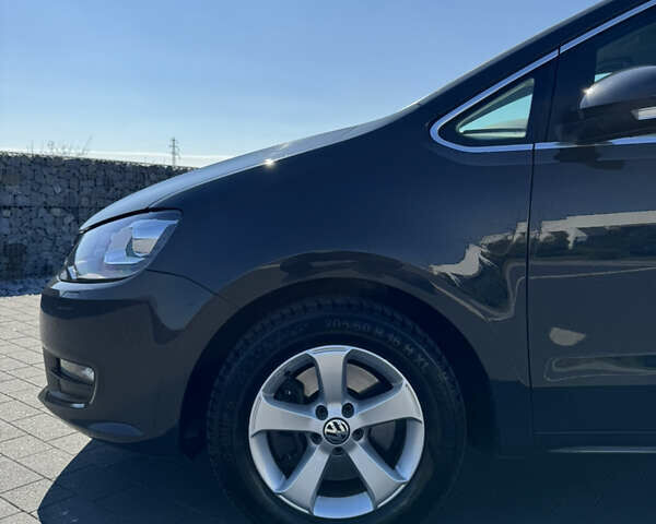 Серый Фольксваген Шаран, объемом двигателя 2 л и пробегом 285 тыс. км за 14300 $, фото 15 на Automoto.ua