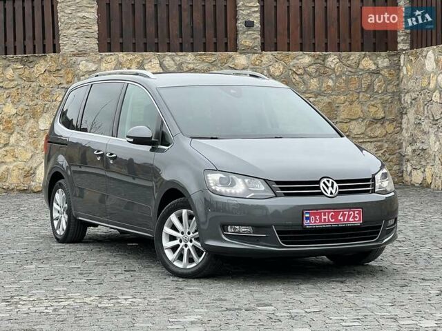 Серый Фольксваген Шаран, объемом двигателя 2 л и пробегом 267 тыс. км за 15950 $, фото 20 на Automoto.ua