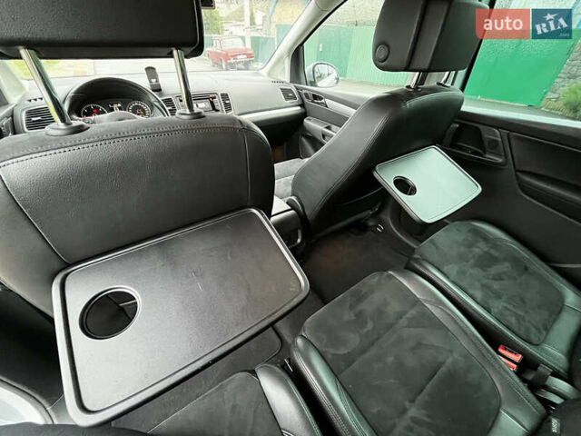 Серый Фольксваген Шаран, объемом двигателя 2 л и пробегом 180 тыс. км за 14750 $, фото 17 на Automoto.ua