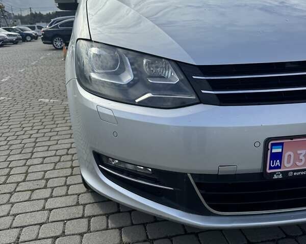 Фольксваген Шаран 2013 в Черновцах на Automoto.ua Серый Фольксваген Шаран, объемом двигателя 2 л и пробегом 238 тыс. км за 17000 $, фото 6 на Automoto.ua