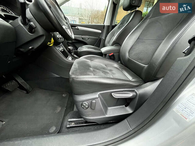 Серый Фольксваген Шаран, объемом двигателя 2 л и пробегом 180 тыс. км за 14750 $, фото 16 на Automoto.ua