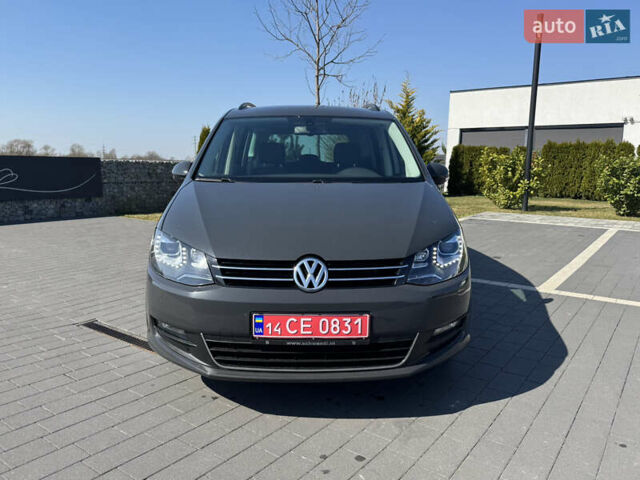 Серый Фольксваген Шаран, объемом двигателя 2 л и пробегом 285 тыс. км за 14300 $, фото 2 на Automoto.ua