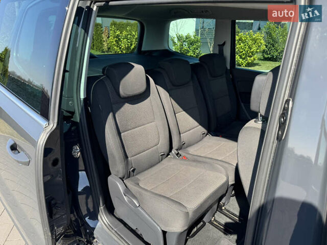 Серый Фольксваген Шаран, объемом двигателя 2 л и пробегом 285 тыс. км за 14300 $, фото 39 на Automoto.ua