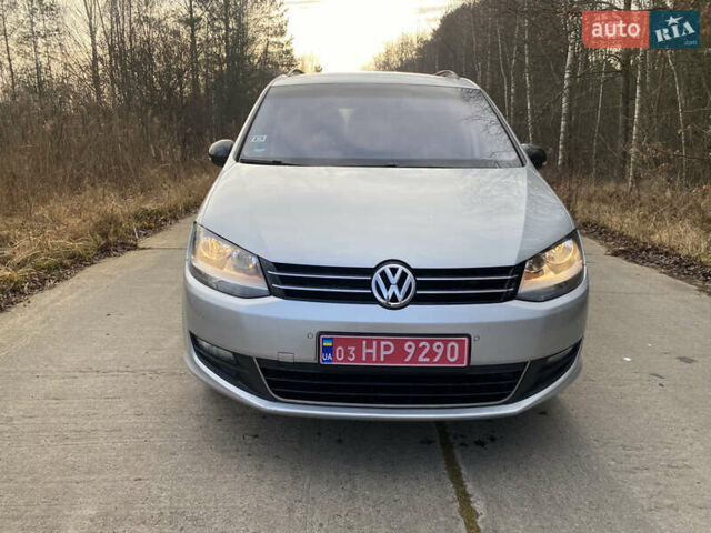 Серый Фольксваген Шаран, объемом двигателя 2 л и пробегом 257 тыс. км за 12900 $, фото 7 на Automoto.ua