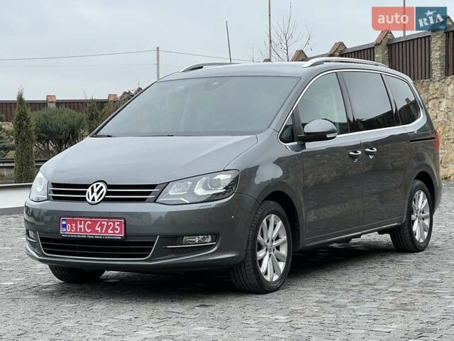 Серый Фольксваген Шаран, объемом двигателя 2 л и пробегом 267 тыс. км за 15950 $, фото 2 на Automoto.ua