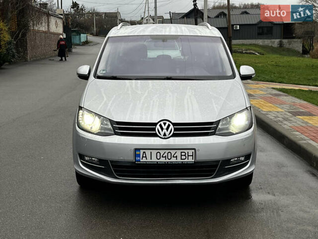 Серый Фольксваген Шаран, объемом двигателя 2 л и пробегом 180 тыс. км за 14750 $, фото 3 на Automoto.ua