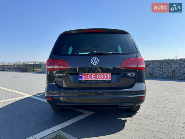 Серый Фольксваген Шаран, объемом двигателя 2 л и пробегом 285 тыс. км за 14300 $, фото 5 на Automoto.ua