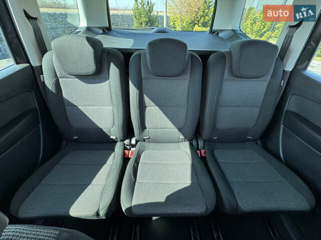 Серый Фольксваген Шаран, объемом двигателя 2 л и пробегом 285 тыс. км за 14300 $, фото 44 на Automoto.ua