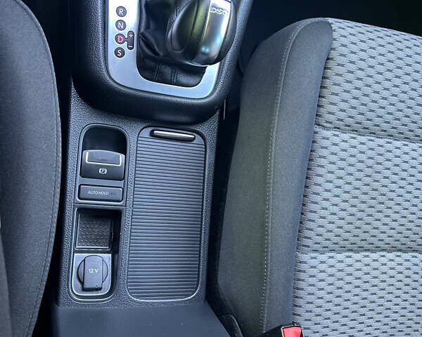 Серый Фольксваген Шаран, объемом двигателя 2 л и пробегом 247 тыс. км за 13999 $, фото 14 на Automoto.ua