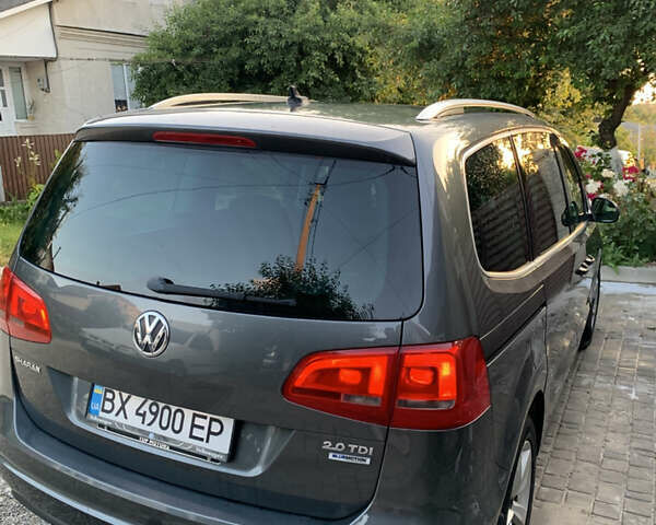 Серый Фольксваген Шаран, объемом двигателя 2 л и пробегом 278 тыс. км за 13500 $, фото 2 на Automoto.ua