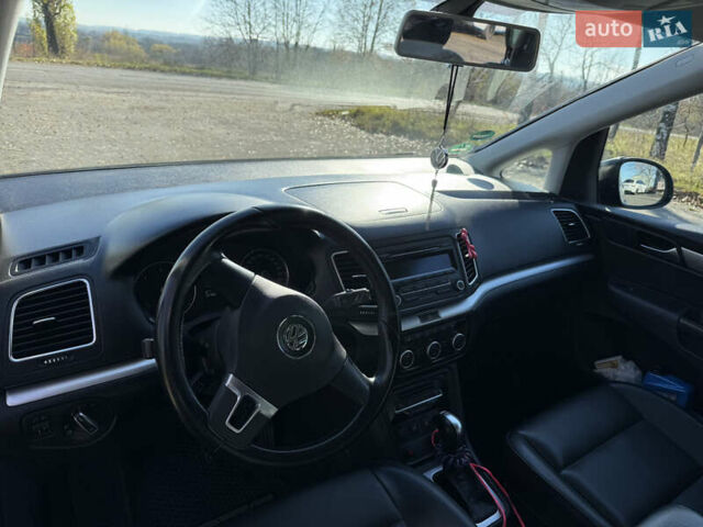 Серый Фольксваген Шаран, объемом двигателя 1.97 л и пробегом 274 тыс. км за 13600 $, фото 19 на Automoto.ua