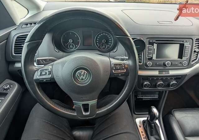 Сірий Фольксваген Шаран, об'ємом двигуна 2 л та пробігом 282 тис. км за 17300 $, фото 6 на Automoto.ua