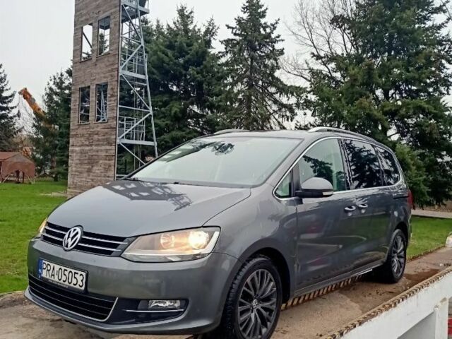Серый Фольксваген Шаран, объемом двигателя 2 л и пробегом 158 тыс. км за 8300 $, фото 6 на Automoto.ua