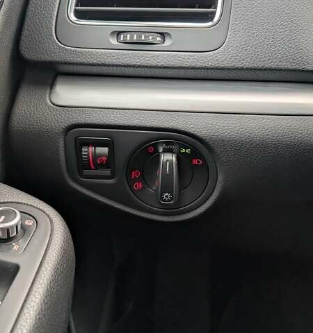 Сірий Фольксваген Шаран, об'ємом двигуна 2 л та пробігом 282 тис. км за 17300 $, фото 9 на Automoto.ua