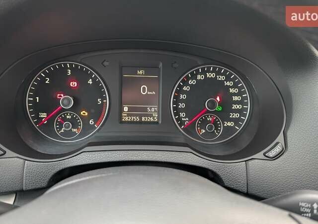 Сірий Фольксваген Шаран, об'ємом двигуна 2 л та пробігом 282 тис. км за 17300 $, фото 5 на Automoto.ua