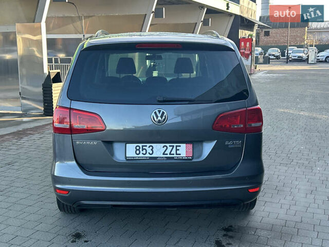 Серый Фольксваген Шаран, объемом двигателя 2 л и пробегом 247 тыс. км за 13999 $, фото 7 на Automoto.ua