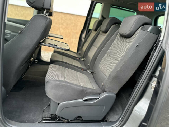 Фольксваген Шаран 2015 у Дрогобичі на Automoto.ua Сірий Фольксваген Шаран, об'ємом двигуна 2 л та пробігом 225 тис. км за 16499 $, фото 139 на Automoto.ua