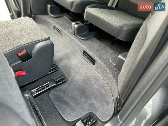 Фольксваген Шаран 2015 у Дрогобичі на Automoto.ua Сірий Фольксваген Шаран, об'ємом двигуна 2 л та пробігом 225 тис. км за 16499 $, фото 160 на Automoto.ua