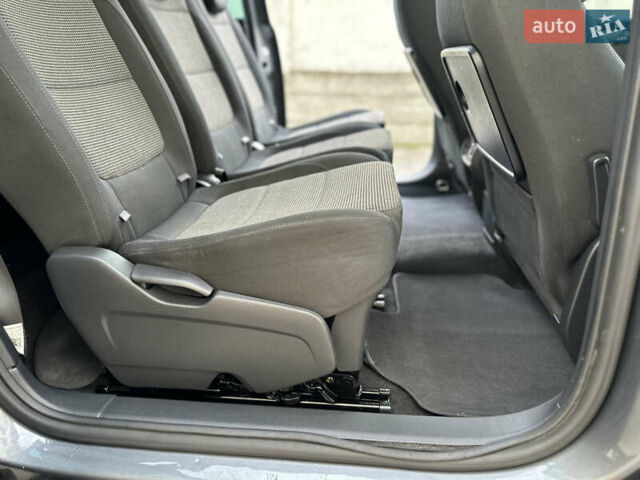 Фольксваген Шаран 2015 у Дрогобичі на Automoto.ua Сірий Фольксваген Шаран, об'ємом двигуна 2 л та пробігом 225 тис. км за 16499 $, фото 133 на Automoto.ua