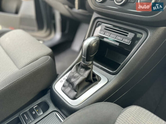 Фольксваген Шаран 2015 у Дрогобичі на Automoto.ua Сірий Фольксваген Шаран, об'ємом двигуна 2 л та пробігом 225 тис. км за 16499 $, фото 95 на Automoto.ua