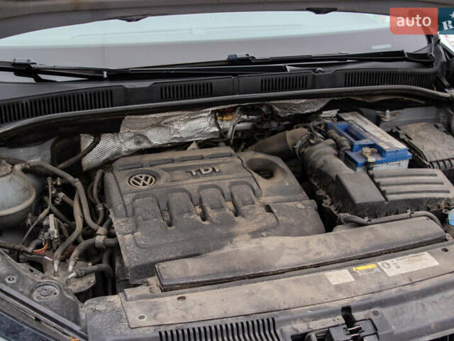Серый Фольксваген Шаран, объемом двигателя 1.97 л и пробегом 250 тыс. км за 15900 $, фото 19 на Automoto.ua