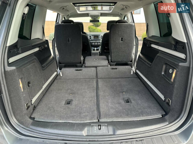 Фольксваген Шаран 2015 у Дрогобичі на Automoto.ua Сірий Фольксваген Шаран, об'ємом двигуна 2 л та пробігом 225 тис. км за 16499 $, фото 164 на Automoto.ua