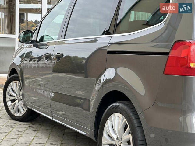Фольксваген Шаран 2015 у Дрогобичі на Automoto.ua Сірий Фольксваген Шаран, об'ємом двигуна 2 л та пробігом 225 тис. км за 16499 $, фото 77 на Automoto.ua