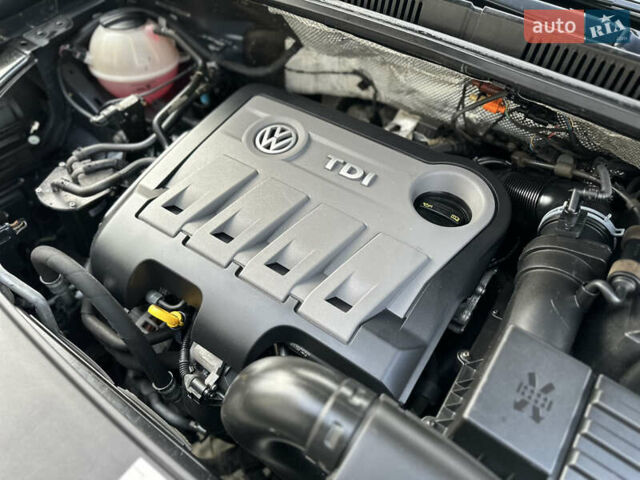 Фольксваген Шаран 2015 у Дрогобичі на Automoto.ua Сірий Фольксваген Шаран, об'ємом двигуна 2 л та пробігом 225 тис. км за 16499 $, фото 174 на Automoto.ua