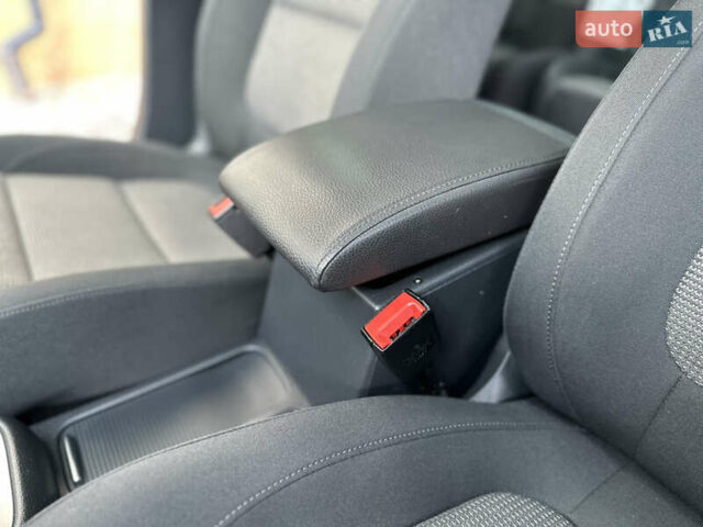 Фольксваген Шаран 2015 у Дрогобичі на Automoto.ua Сірий Фольксваген Шаран, об'ємом двигуна 2 л та пробігом 225 тис. км за 16499 $, фото 125 на Automoto.ua