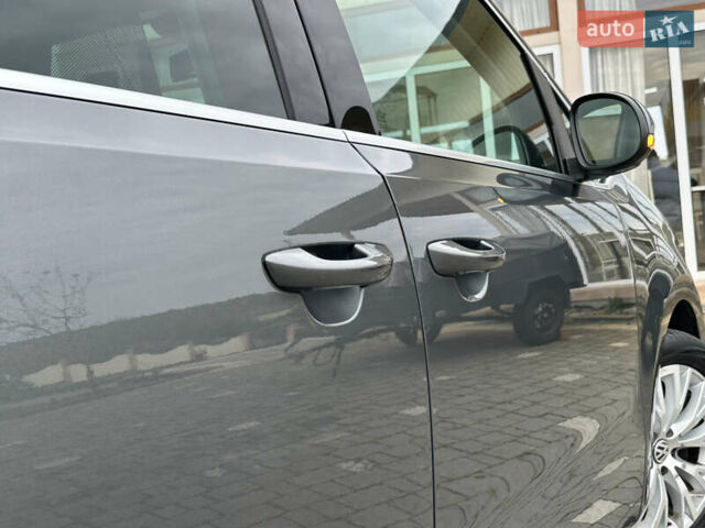 Фольксваген Шаран 2015 у Дрогобичі на Automoto.ua Сірий Фольксваген Шаран, об'ємом двигуна 2 л та пробігом 225 тис. км за 16499 $, фото 59 на Automoto.ua