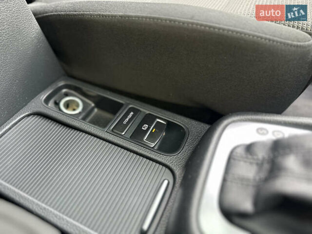 Фольксваген Шаран 2015 у Дрогобичі на Automoto.ua Сірий Фольксваген Шаран, об'ємом двигуна 2 л та пробігом 225 тис. км за 16499 $, фото 96 на Automoto.ua