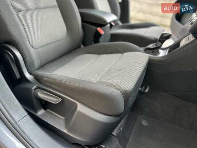 Фольксваген Шаран 2015 у Дрогобичі на Automoto.ua Сірий Фольксваген Шаран, об'ємом двигуна 2 л та пробігом 225 тис. км за 16499 $, фото 105 на Automoto.ua