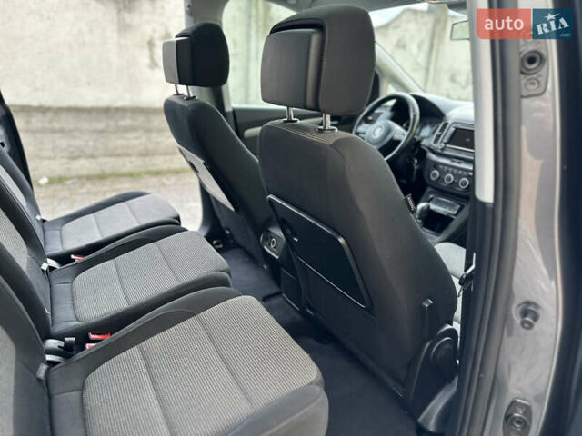 Фольксваген Шаран 2015 у Дрогобичі на Automoto.ua Сірий Фольксваген Шаран, об'ємом двигуна 2 л та пробігом 225 тис. км за 16499 $, фото 136 на Automoto.ua