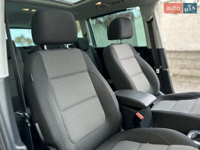 Фольксваген Шаран 2015 у Дрогобичі на Automoto.ua Сірий Фольксваген Шаран, об'ємом двигуна 2 л та пробігом 225 тис. км за 16499 $, фото 107 на Automoto.ua