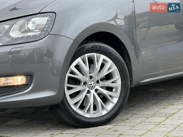 Фольксваген Шаран 2015 у Дрогобичі на Automoto.ua Сірий Фольксваген Шаран, об'ємом двигуна 2 л та пробігом 225 тис. км за 16499 $, фото 13 на Automoto.ua