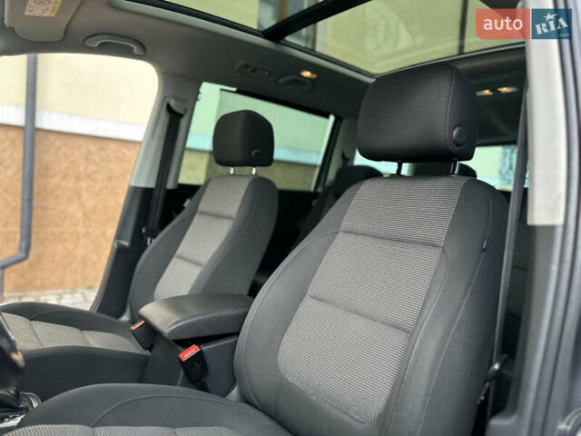 Фольксваген Шаран 2015 у Дрогобичі на Automoto.ua Сірий Фольксваген Шаран, об'ємом двигуна 2 л та пробігом 225 тис. км за 16499 $, фото 127 на Automoto.ua