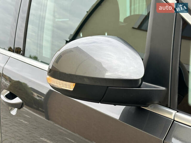 Фольксваген Шаран 2015 у Дрогобичі на Automoto.ua Сірий Фольксваген Шаран, об'ємом двигуна 2 л та пробігом 225 тис. км за 16499 $, фото 39 на Automoto.ua