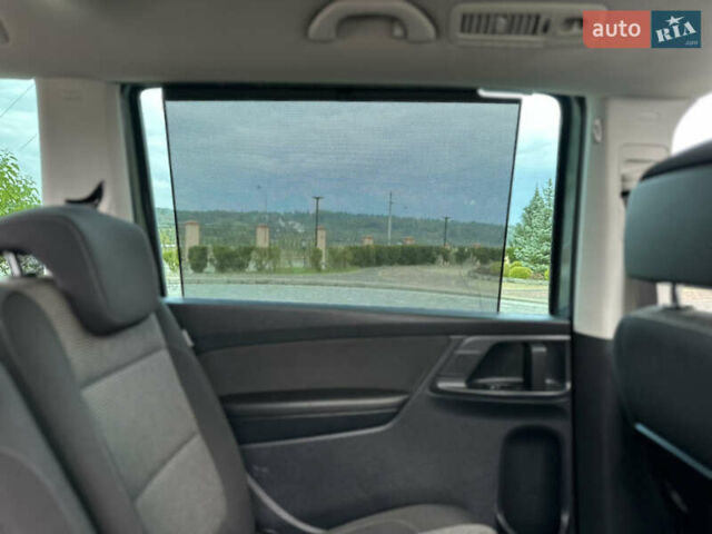 Фольксваген Шаран 2015 у Дрогобичі на Automoto.ua Сірий Фольксваген Шаран, об'ємом двигуна 2 л та пробігом 225 тис. км за 16499 $, фото 148 на Automoto.ua