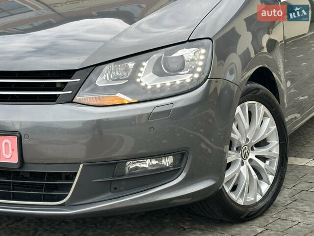 Сірий Фольксваген Шаран, об'ємом двигуна 2 л та пробігом 225 тис. км за 16999 $, фото 25 на Automoto.ua