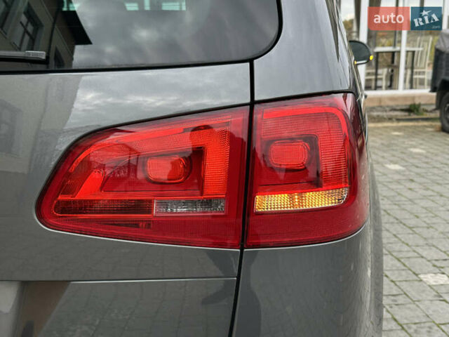 Фольксваген Шаран 2015 у Дрогобичі на Automoto.ua Сірий Фольксваген Шаран, об'ємом двигуна 2 л та пробігом 225 тис. км за 16499 $, фото 65 на Automoto.ua