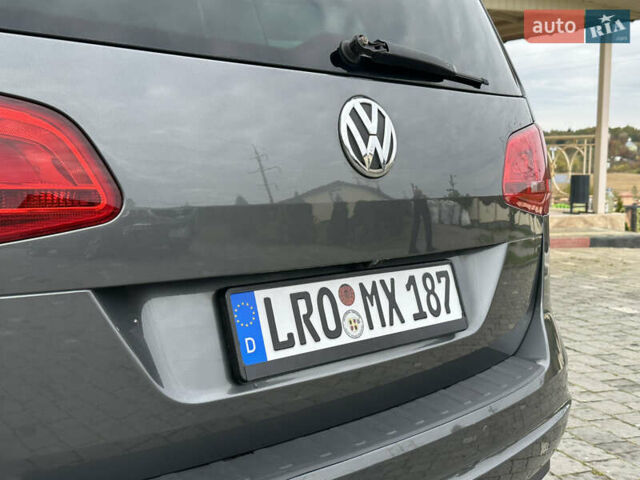 Фольксваген Шаран 2015 у Дрогобичі на Automoto.ua Сірий Фольксваген Шаран, об'ємом двигуна 2 л та пробігом 225 тис. км за 16499 $, фото 88 на Automoto.ua