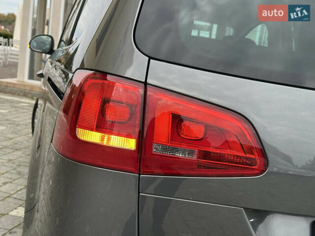 Фольксваген Шаран 2015 у Дрогобичі на Automoto.ua Сірий Фольксваген Шаран, об'ємом двигуна 2 л та пробігом 225 тис. км за 16499 $, фото 86 на Automoto.ua