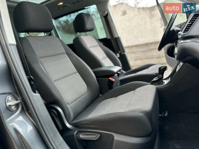 Фольксваген Шаран 2015 у Дрогобичі на Automoto.ua Сірий Фольксваген Шаран, об'ємом двигуна 2 л та пробігом 225 тис. км за 16499 $, фото 104 на Automoto.ua