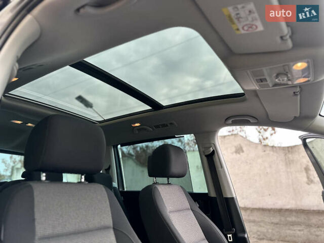 Фольксваген Шаран 2015 у Дрогобичі на Automoto.ua Сірий Фольксваген Шаран, об'ємом двигуна 2 л та пробігом 225 тис. км за 16499 $, фото 109 на Automoto.ua