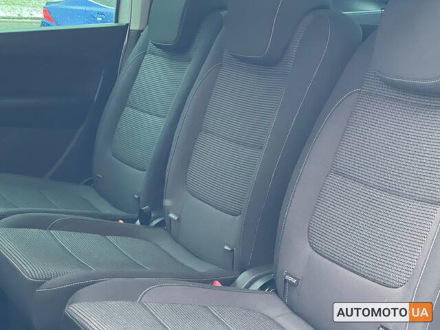 Серый Фольксваген Шаран, объемом двигателя 2 л и пробегом 216 тыс. км за 21100 $, фото 15 на Automoto.ua