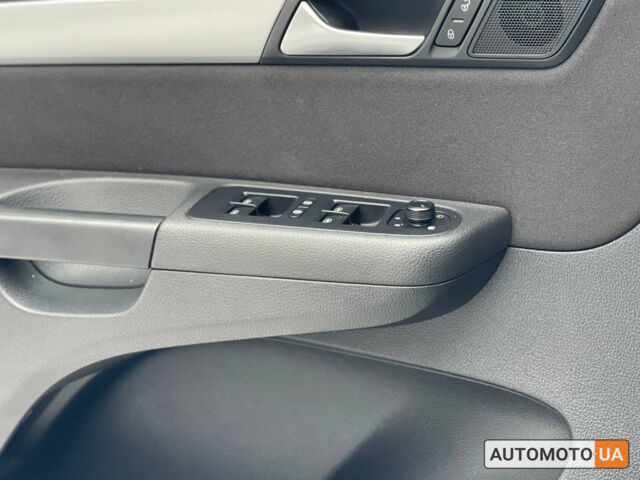 Серый Фольксваген Шаран, объемом двигателя 2 л и пробегом 216 тыс. км за 21100 $, фото 6 на Automoto.ua